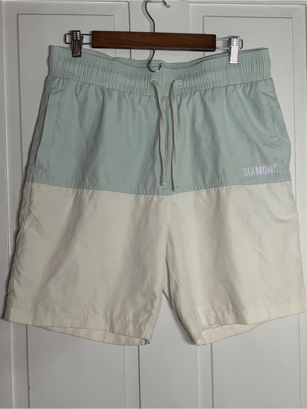 Diamond Supply Co. Two-Tone Mint & Cream Swim Shorts Men’s Trunks with Liner